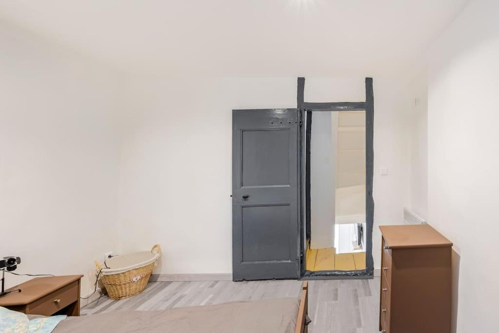 Maison Atypique Dans Circulade Bram Екстериор снимка